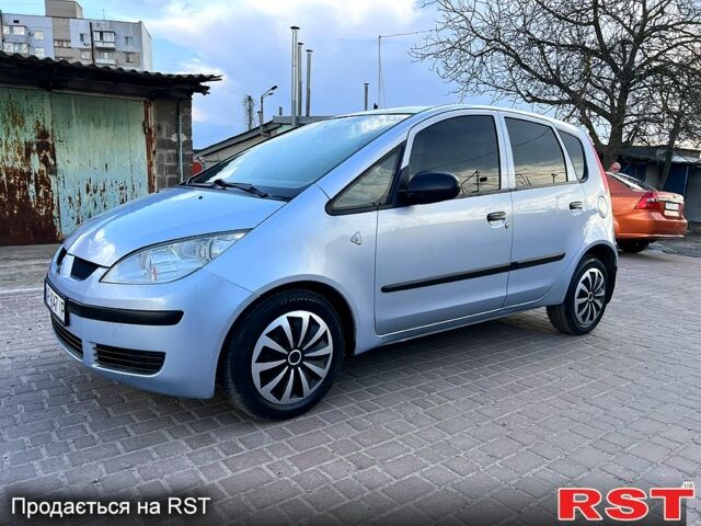 Сірий Міцубісі Кольт, об'ємом двигуна 1.3 л та пробігом 274 тис. км за 3899 $, фото 1 на Automoto.ua