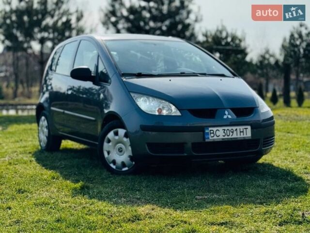 Серый Мицубиси Кольт, объемом двигателя 1.3 л и пробегом 199 тыс. км за 3999 $, фото 1 на Automoto.ua