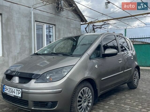 Сірий Міцубісі Кольт, об'ємом двигуна 1.3 л та пробігом 198 тис. км за 4100 $, фото 1 на Automoto.ua