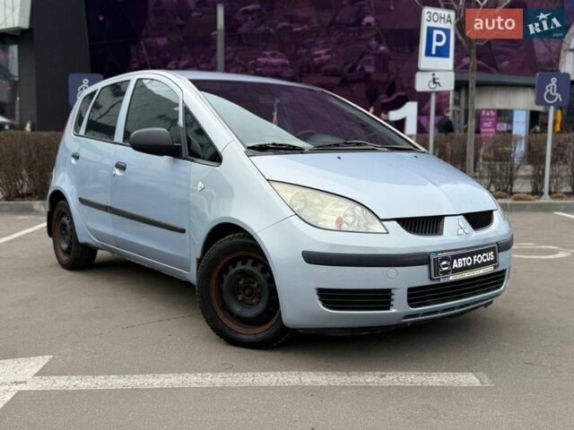 Серый Мицубиси Кольт, объемом двигателя 1.33 л и пробегом 108 тыс. км за 4990 $, фото 1 на Automoto.ua