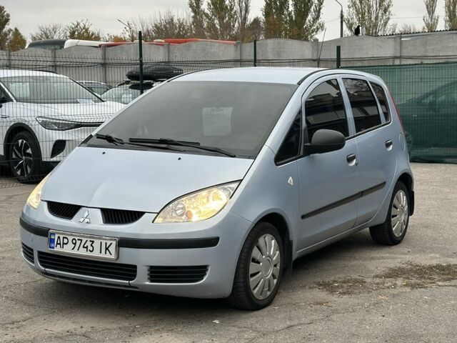 Серый Мицубиси Кольт, объемом двигателя 1.4 л и пробегом 149 тыс. км за 4799 $, фото 1 на Automoto.ua