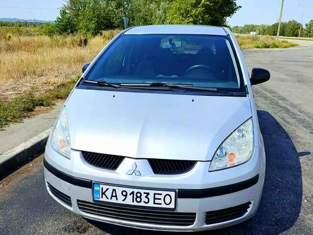 Сірий Міцубісі Кольт, об'ємом двигуна 1.3 л та пробігом 220 тис. км за 4500 $, фото 1 на Automoto.ua