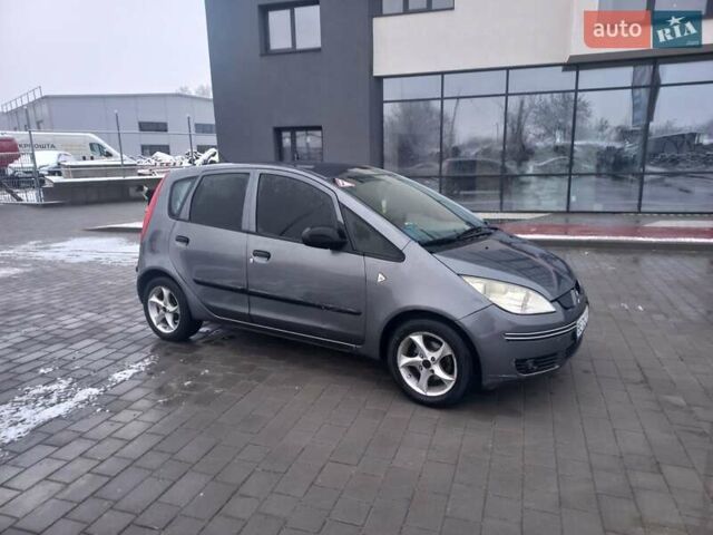 Серый Мицубиси Кольт, объемом двигателя 1.33 л и пробегом 188 тыс. км за 2750 $, фото 1 на Automoto.ua