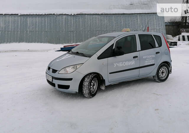 Сірий Міцубісі Кольт, об'ємом двигуна 1.3 л та пробігом 197 тис. км за 4100 $, фото 1 на Automoto.ua