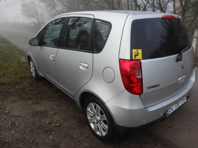 Серый Мицубиси Кольт, объемом двигателя 1.3 л и пробегом 214 тыс. км за 5093 $, фото 1 на Automoto.ua