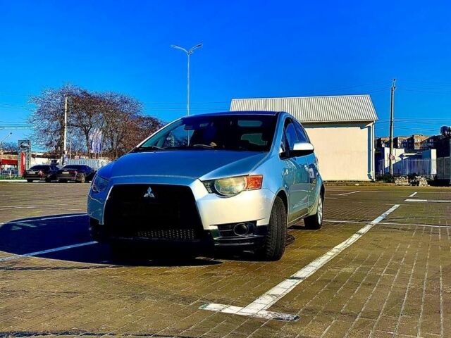 Серый Мицубиси Кольт, объемом двигателя 1.5 л и пробегом 130 тыс. км за 6200 $, фото 1 на Automoto.ua