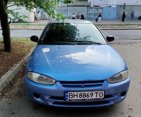 Синий Мицубиси Кольт, объемом двигателя 1.3 л и пробегом 320 тыс. км за 1350 $, фото 1 на Automoto.ua
