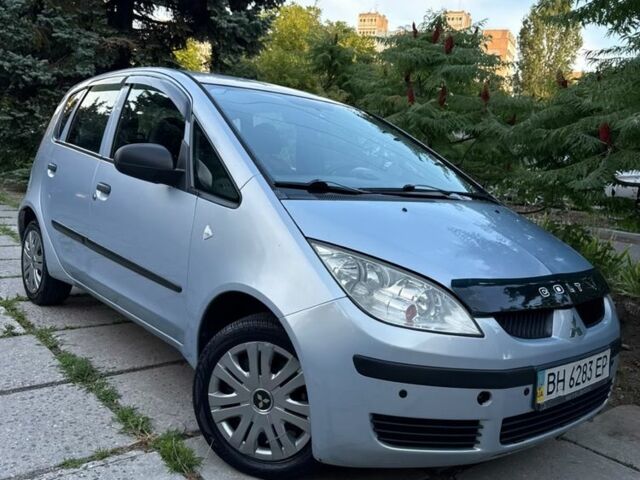 Синій Міцубісі Кольт, об'ємом двигуна 1.3 л та пробігом 187 тис. км за 4010 $, фото 1 на Automoto.ua