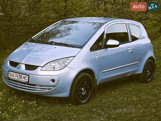 Синий Мицубиси Кольт, объемом двигателя 1.3 л и пробегом 310 тыс. км за 4181 $, фото 1 на Automoto.ua