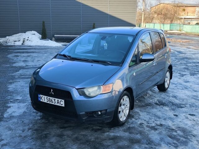 Синий Мицубиси Кольт, объемом двигателя 1.3 л и пробегом 250 тыс. км за 5200 $, фото 1 на Automoto.ua