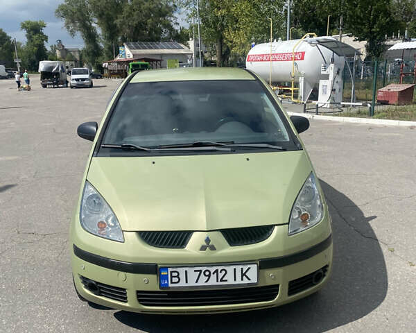 Зелений Міцубісі Кольт, об'ємом двигуна 1.33 л та пробігом 186 тис. км за 3999 $, фото 1 на Automoto.ua