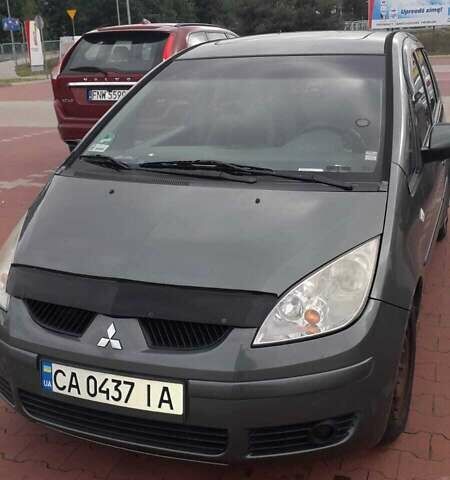 Зелений Міцубісі Кольт, об'ємом двигуна 1.5 л та пробігом 159 тис. км за 3000 $, фото 1 на Automoto.ua