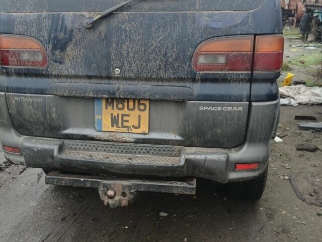 Синій Міцубісі Деліка, об'ємом двигуна 2.8 л та пробігом 111 тис. км за 1000 $, фото 1 на Automoto.ua