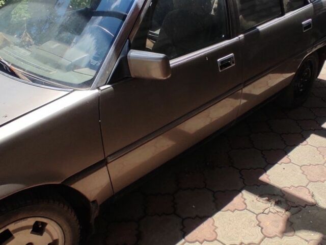 Бежевий Міцубісі Інша, об'ємом двигуна 2 л та пробігом 100 тис. км за 700 $, фото 1 на Automoto.ua