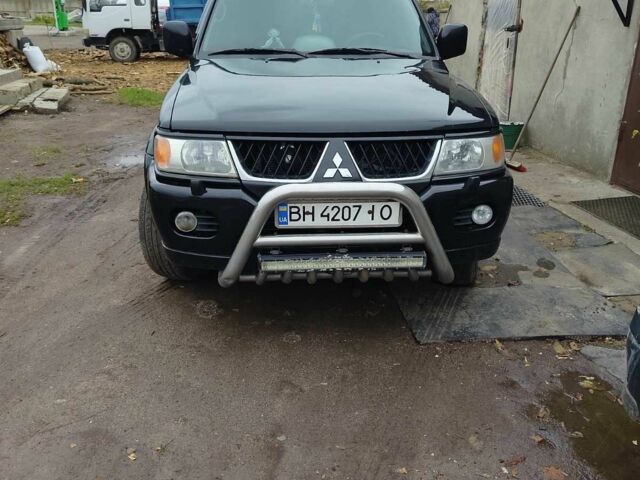 Черный Мицубиси Другая, объемом двигателя 3 л и пробегом 2 тыс. км за 7500 $, фото 1 на Automoto.ua