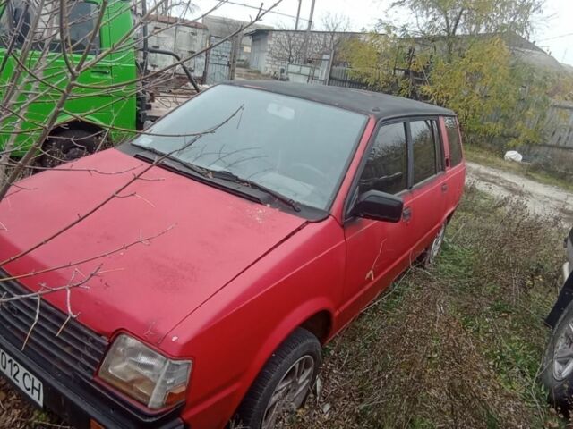 Красный Мицубиси Другая, объемом двигателя 0 л и пробегом 300 тыс. км за 286 $, фото 1 на Automoto.ua