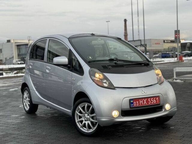 Серый Мицубиси Другая, объемом двигателя 0 л и пробегом 74 тыс. км за 3950 $, фото 1 на Automoto.ua