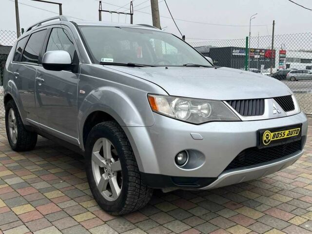 Серый Мицубиси Другая, объемом двигателя 2 л и пробегом 310 тыс. км за 7600 $, фото 1 на Automoto.ua