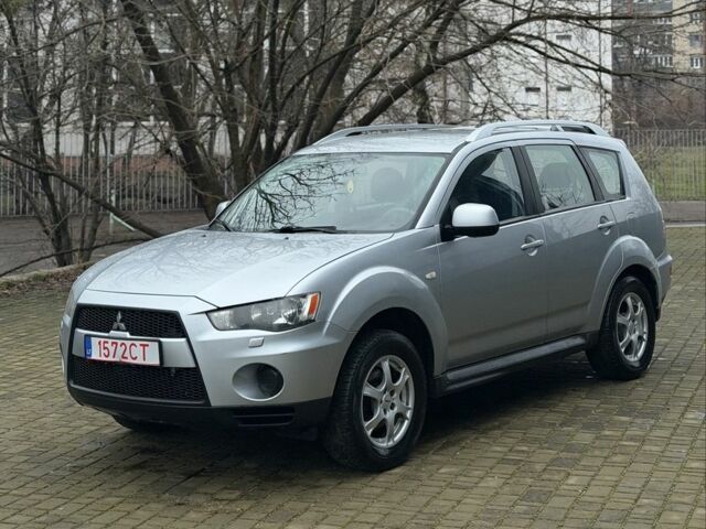 Серый Мицубиси Другая, объемом двигателя 2 л и пробегом 416 тыс. км за 6500 $, фото 1 на Automoto.ua