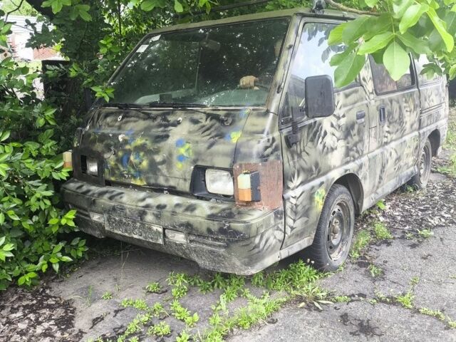 Зеленый Мицубиси Другая, объемом двигателя 2 л и пробегом 300 тыс. км за 838 $, фото 1 на Automoto.ua