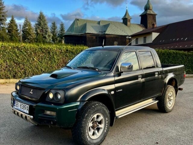 Зеленый Мицубиси Другая, объемом двигателя 2.5 л и пробегом 301 тыс. км за 1940 $, фото 1 на Automoto.ua
