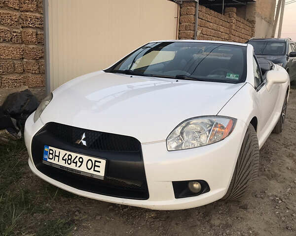 Белый Мицубиси Эклипс, объемом двигателя 2.4 л и пробегом 260 тыс. км за 8000 $, фото 1 на Automoto.ua