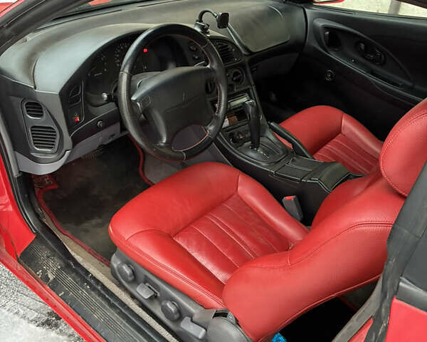 Красный Мицубиси Эклипс, объемом двигателя 2 л и пробегом 300 тыс. км за 4500 $, фото 1 на Automoto.ua