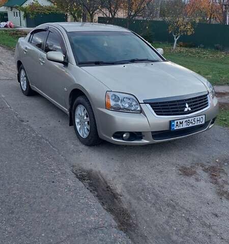Мицубиси Галант 2008 в Житомире на Automoto.ua Бежевый Мицубиси Галант, объемом двигателя 2.38 л и пробегом 309 тыс. км за 6400 $, фото 1 на Automoto.ua
