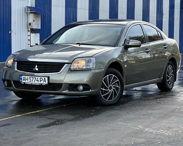 Бежевий Міцубісі Галант, об'ємом двигуна 2.4 л та пробігом 147 тис. км за 4900 $, фото 1 на Automoto.ua