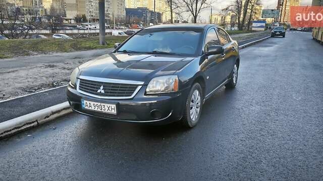 Черный Мицубиси Галант, объемом двигателя 2.4 л и пробегом 255 тыс. км за 4999 $, фото 1 на Automoto.ua