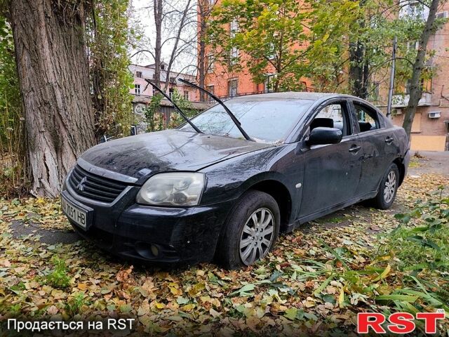 Черный Мицубиси Галант, объемом двигателя 2.4 л и пробегом 185 тыс. км за 2496 $, фото 1 на Automoto.ua