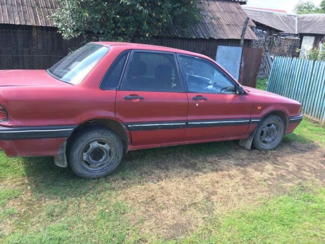 Красный Мицубиси Галант, объемом двигателя 1.8 л и пробегом 447 тыс. км за 900 $, фото 1 на Automoto.ua