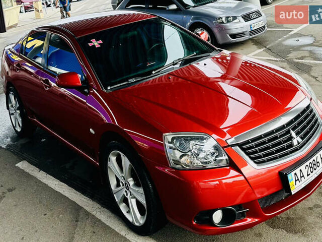 Красный Мицубиси Галант, объемом двигателя 2.4 л и пробегом 100 тыс. км за 7700 $, фото 1 на Automoto.ua