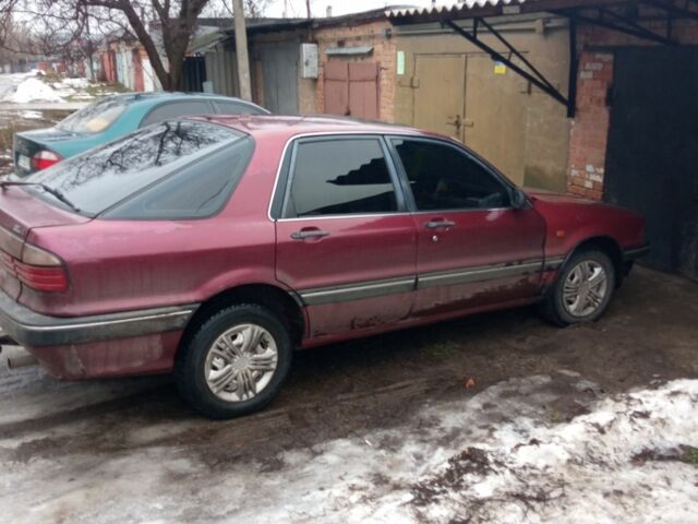 Красный Мицубиси Галант, объемом двигателя 1.8 л и пробегом 412 тыс. км за 1350 $, фото 1 на Automoto.ua