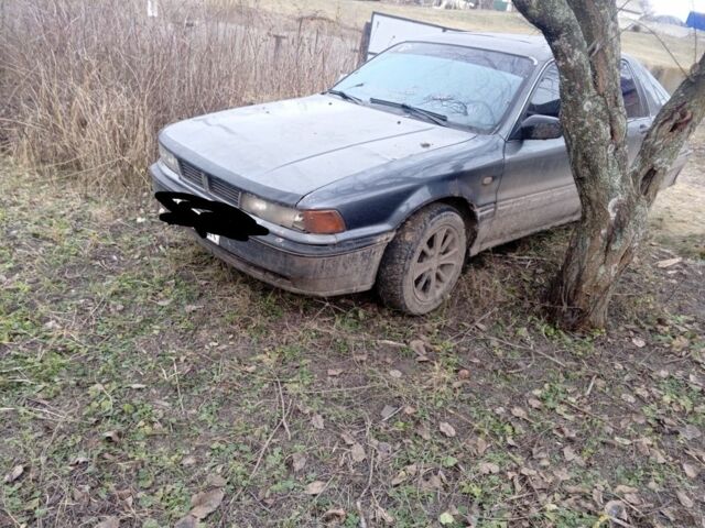 Серый Мицубиси Галант, объемом двигателя 2 л и пробегом 10 тыс. км за 1100 $, фото 1 на Automoto.ua