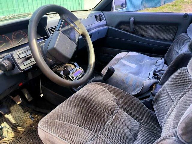 Серый Мицубиси Галант, объемом двигателя 2 л и пробегом 0 тыс. км за 650 $, фото 1 на Automoto.ua