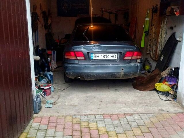 Серый Мицубиси Галант, объемом двигателя 1.8 л и пробегом 0 тыс. км за 1250 $, фото 1 на Automoto.ua