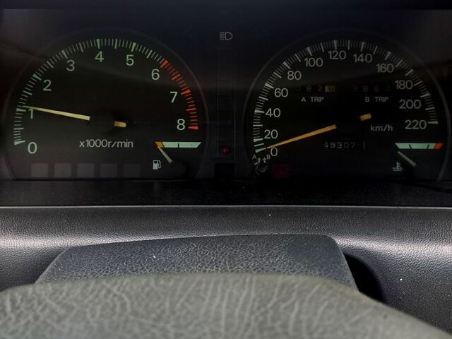 Серый Мицубиси Галант, объемом двигателя 1.8 л и пробегом 0 тыс. км за 1200 $, фото 1 на Automoto.ua