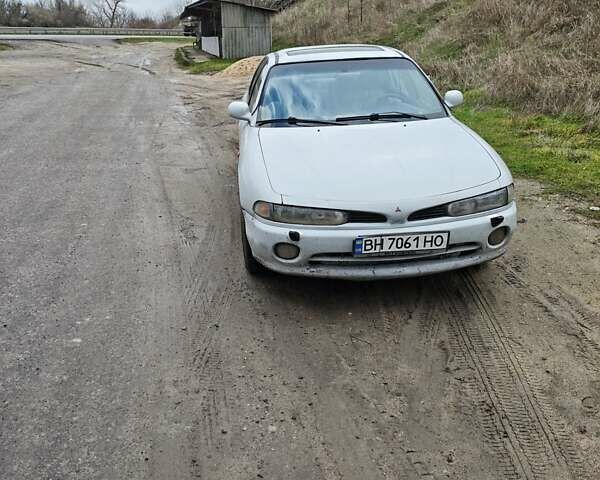 Серый Мицубиси Галант, объемом двигателя 2 л и пробегом 280 тыс. км за 1600 $, фото 1 на Automoto.ua
