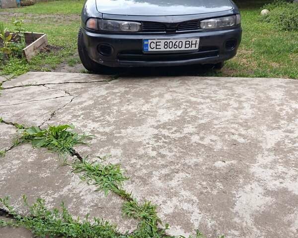 Серый Мицубиси Галант, объемом двигателя 1.8 л и пробегом 250 тыс. км за 2100 $, фото 1 на Automoto.ua