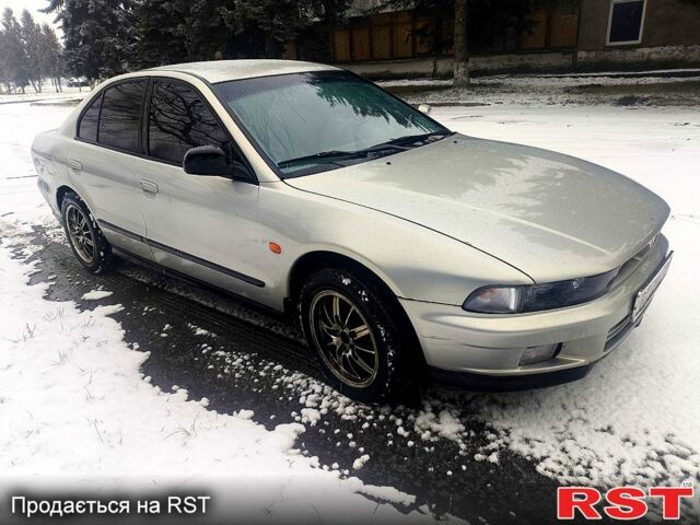 Серый Мицубиси Галант, объемом двигателя 20 л и пробегом 311 тыс. км за 2100 $, фото 1 на Automoto.ua