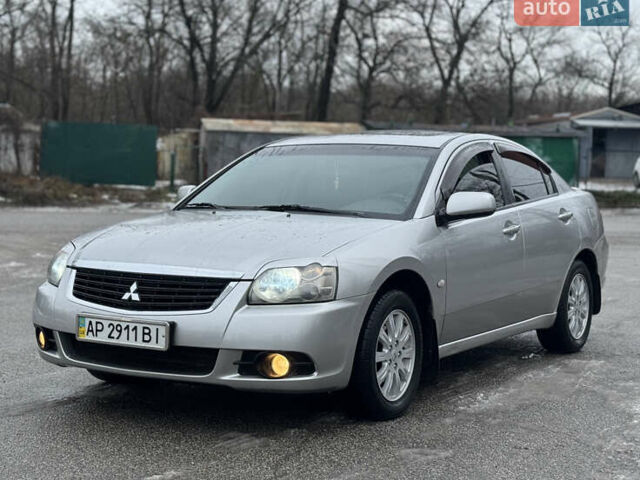 Серый Мицубиси Галант, объемом двигателя 2.4 л и пробегом 311 тыс. км за 5600 $, фото 1 на Automoto.ua