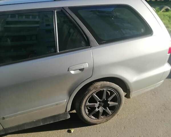 Серый Мицубиси Галант, объемом двигателя 2 л и пробегом 500 тыс. км за 1800 $, фото 1 на Automoto.ua