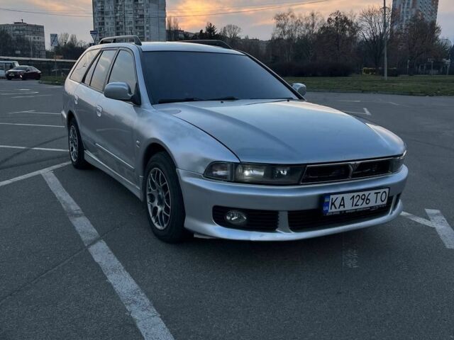 Сірий Міцубісі Галант, об'ємом двигуна 2 л та пробігом 385 тис. км за 2031 $, фото 1 на Automoto.ua