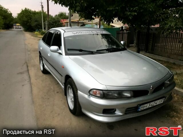 Сірий Міцубісі Галант, об'ємом двигуна 2 л та пробігом 350 тис. км за 2150 $, фото 1 на Automoto.ua