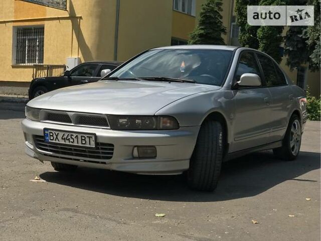 Серый Мицубиси Галант, объемом двигателя 2 л и пробегом 370 тыс. км за 5000 $, фото 1 на Automoto.ua