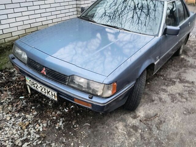 Синий Мицубиси Галант, объемом двигателя 0 л и пробегом 200 тыс. км за 1000 $, фото 1 на Automoto.ua