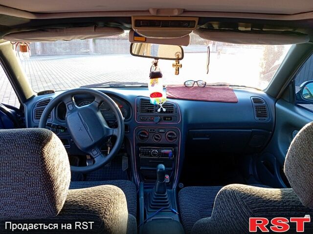 Синий Мицубиси Галант, объемом двигателя 2 л и пробегом 0 тыс. км за 1920 $, фото 1 на Automoto.ua