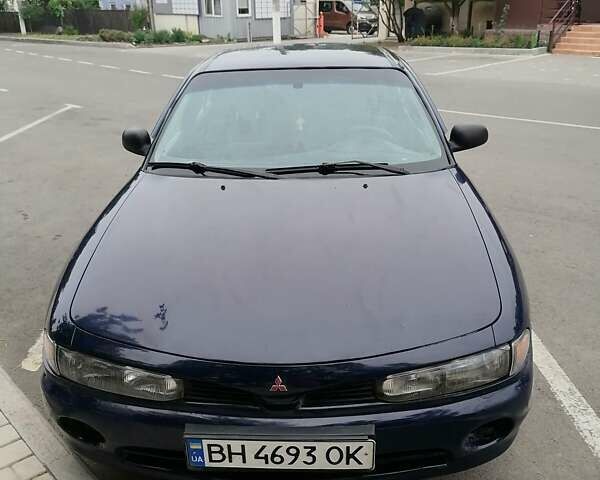 Синий Мицубиси Галант, объемом двигателя 1.8 л и пробегом 236 тыс. км за 2500 $, фото 1 на Automoto.ua