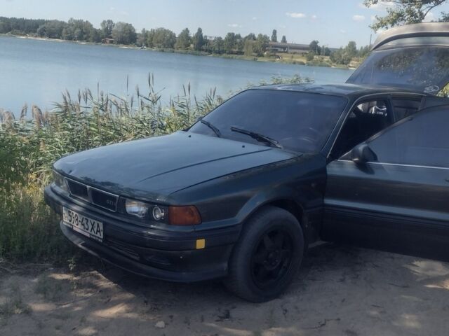 Зеленый Мицубиси Галант, объемом двигателя 0 л и пробегом 222 тыс. км за 1999 $, фото 1 на Automoto.ua